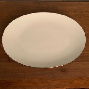 Like New! Style House Porcelain Platinum Ring 12" Oval Serving Platter